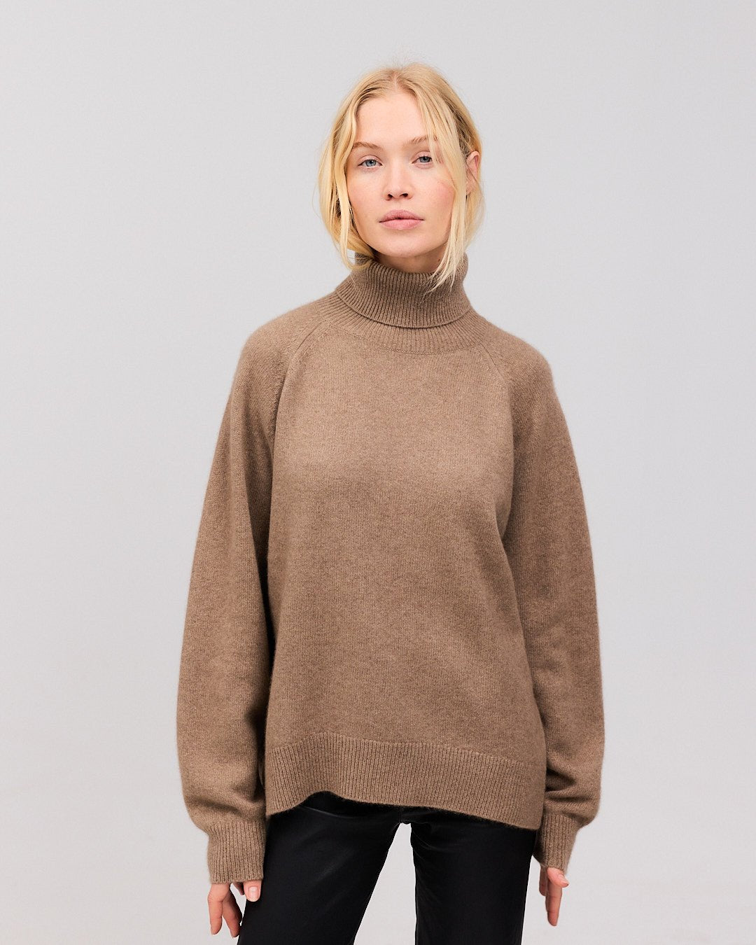 BREGDIS cashmere bluse brun - Nordic Weaving