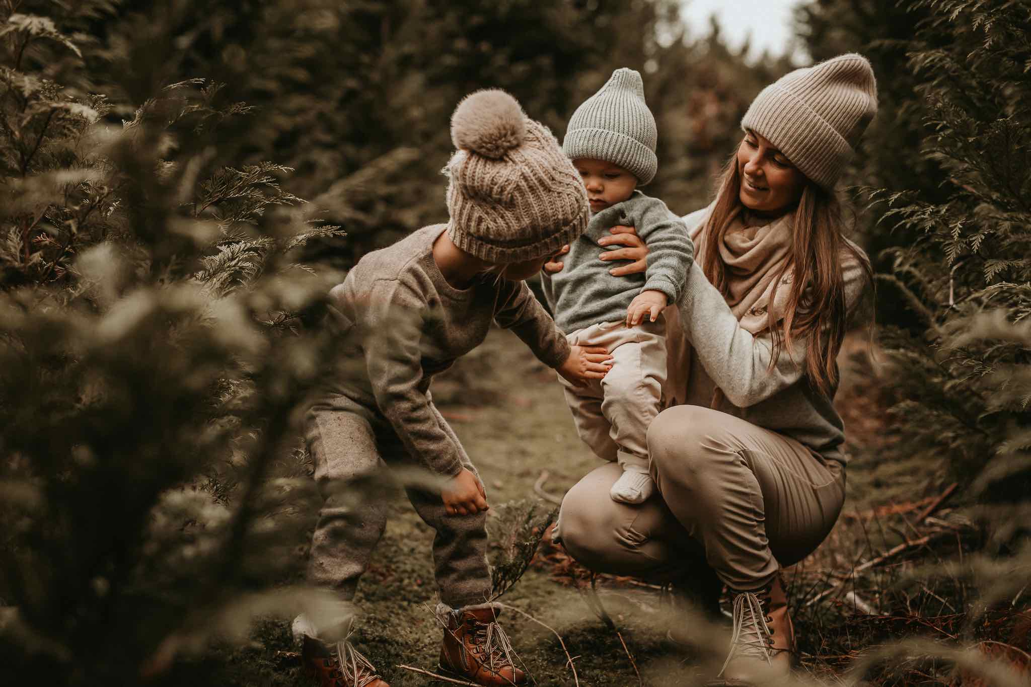 Cashmere bukser til baby - detalje af strikken